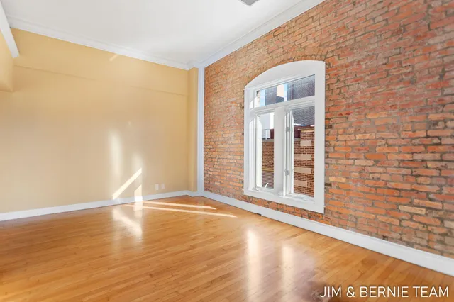 $369,900 | 17 West 10th Street, Unit 420, Holland, MI 49423