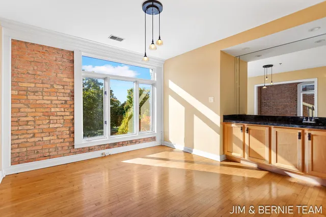 $369,900 | 17 West 10th Street, Unit 420, Holland, MI 49423