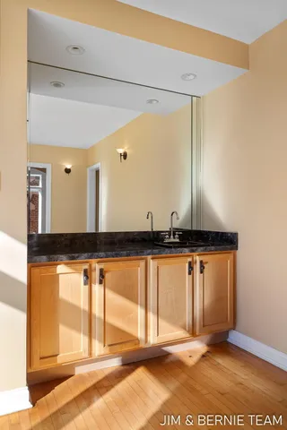 $369,900 | 17 West 10th Street, Unit 420, Holland, MI 49423