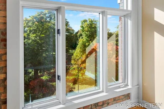 $369,900 | 17 West 10th Street, Unit 420, Holland, MI 49423