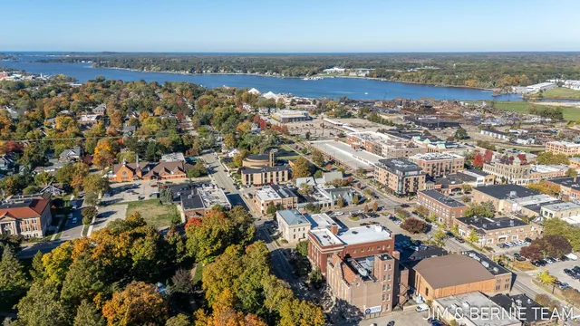 $369,900 | 17 West 10th Street, Unit 420, Holland, MI 49423