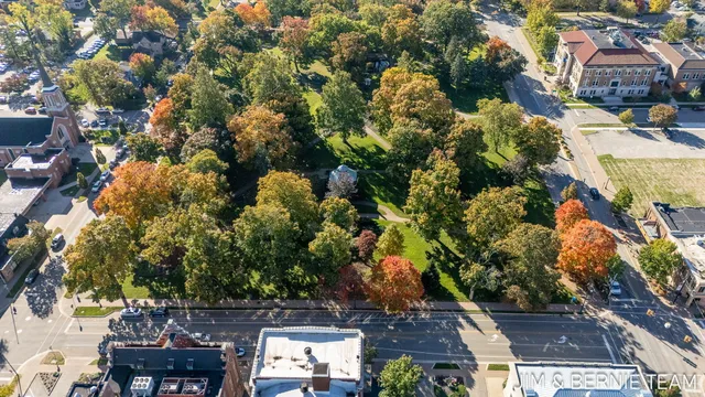 $369,900 | 17 West 10th Street, Unit 420, Holland, MI 49423