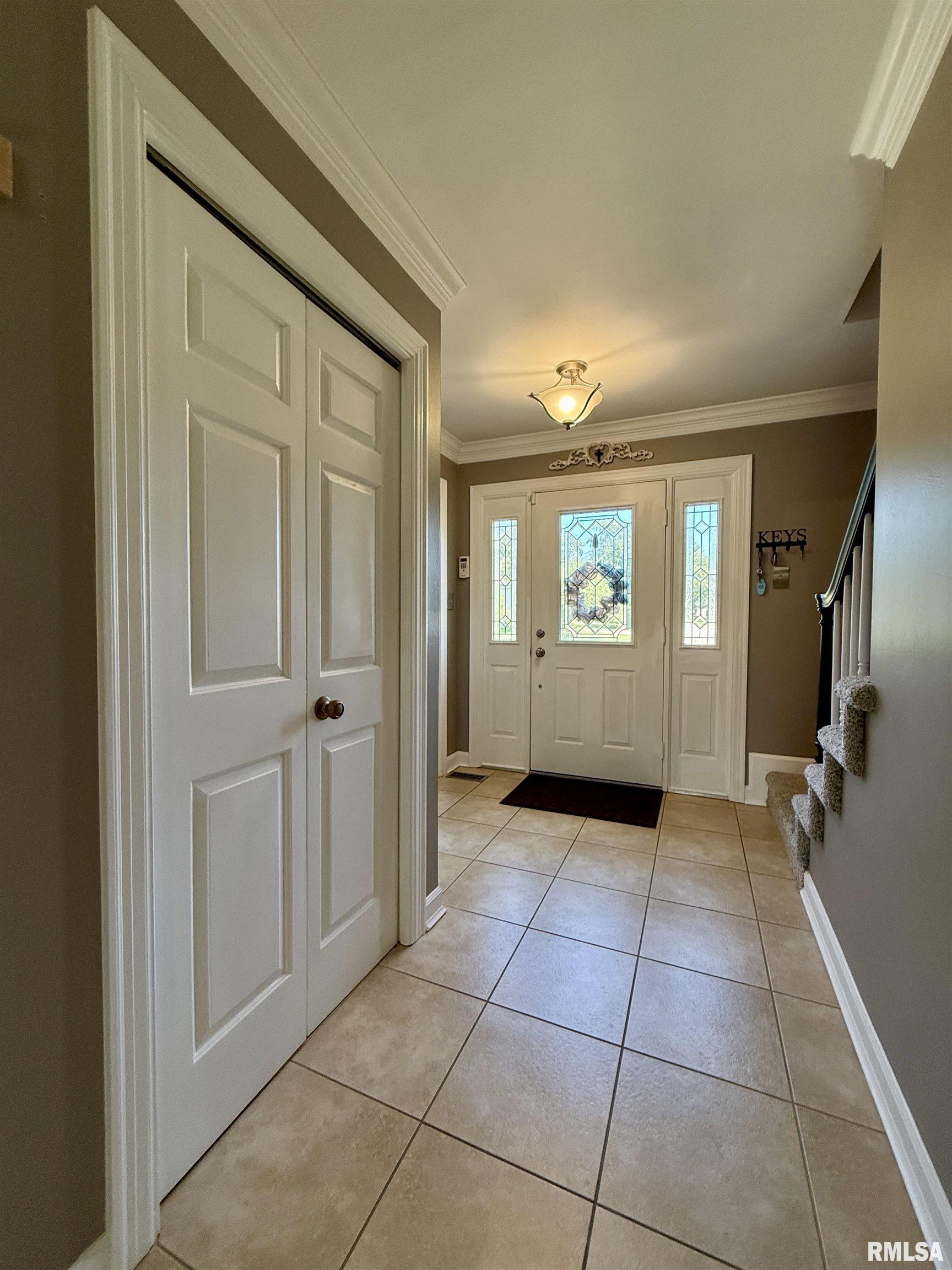 1861 Cornelia Road Galesburg, IL 61401 - Photo 3 of 46 Gallery Image 3