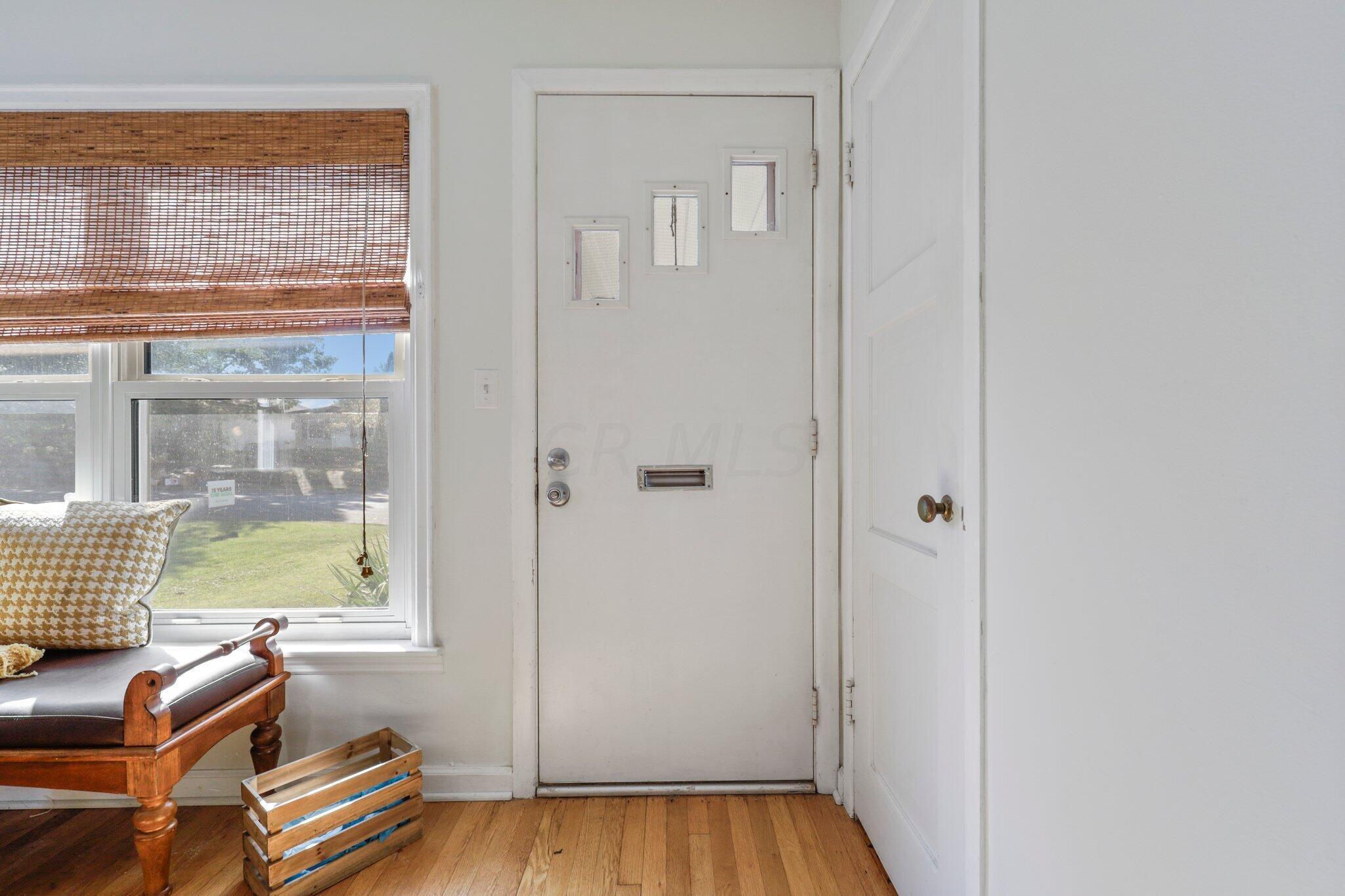 622 Chase Road Columbus, OH 43214 - Photo 4 of 51 Front Door