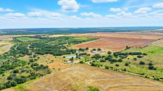 $2,000,000 | 200 Strother Road, Newcastle, TX 76372