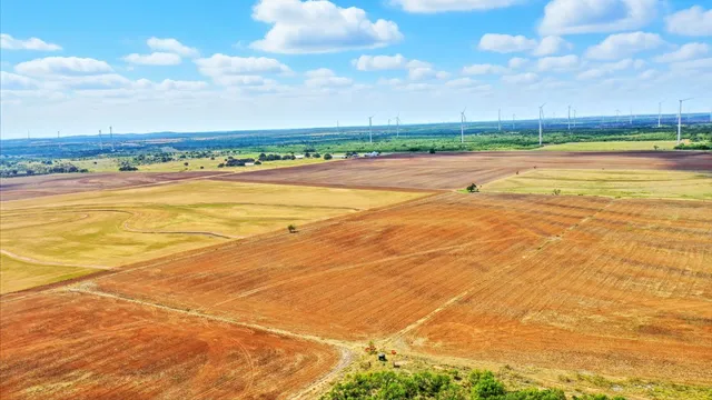 $2,000,000 | 200 Strother Road, Newcastle, TX 76372