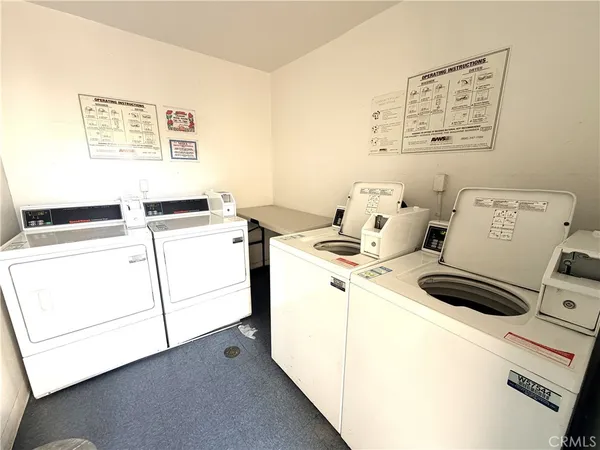 a view of kitchen and washer and dryer