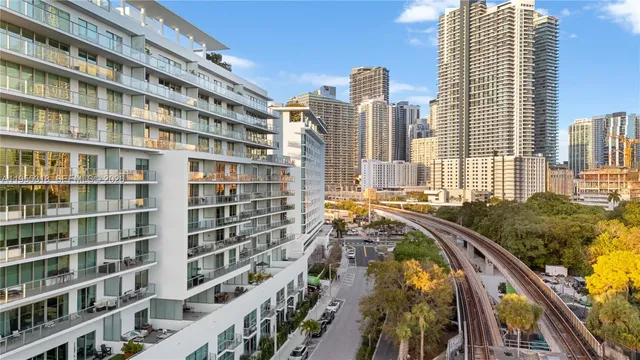 $589,000 | 1600 Southwest 1st Avenue, Unit 307, Miami, FL 33129