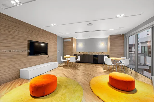 $589,000 | 1600 Southwest 1st Avenue, Unit 307, Miami, FL 33129