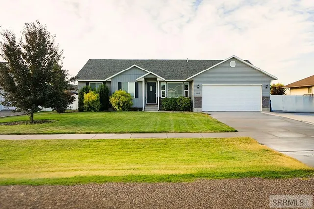 $460,000 | 5317 East Buchanan Avenue, Iona, ID 83427