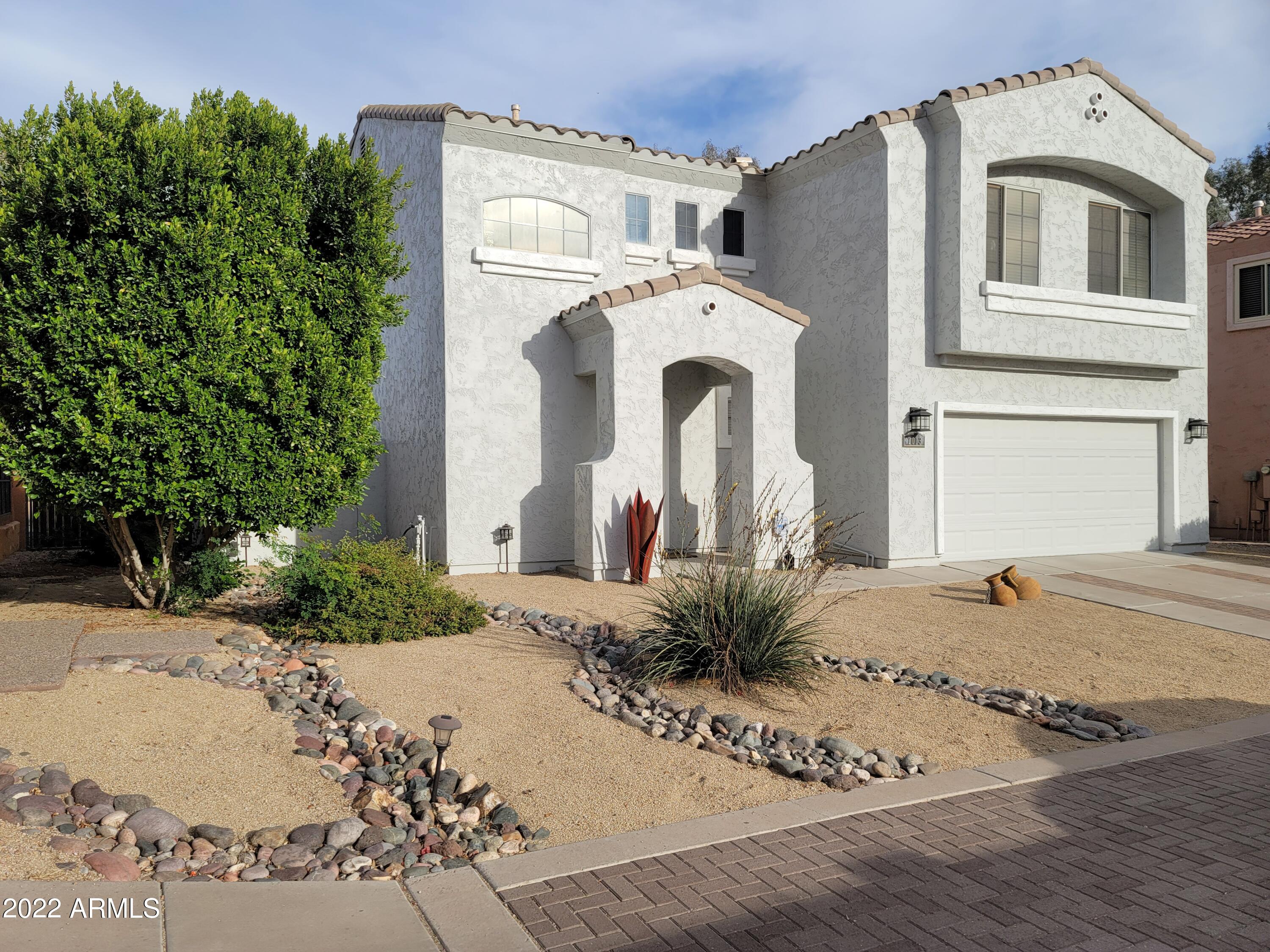 7013 South Golfside Lane Phoenix, AZ 85042 - Photo 6 of 44 20220131_160325