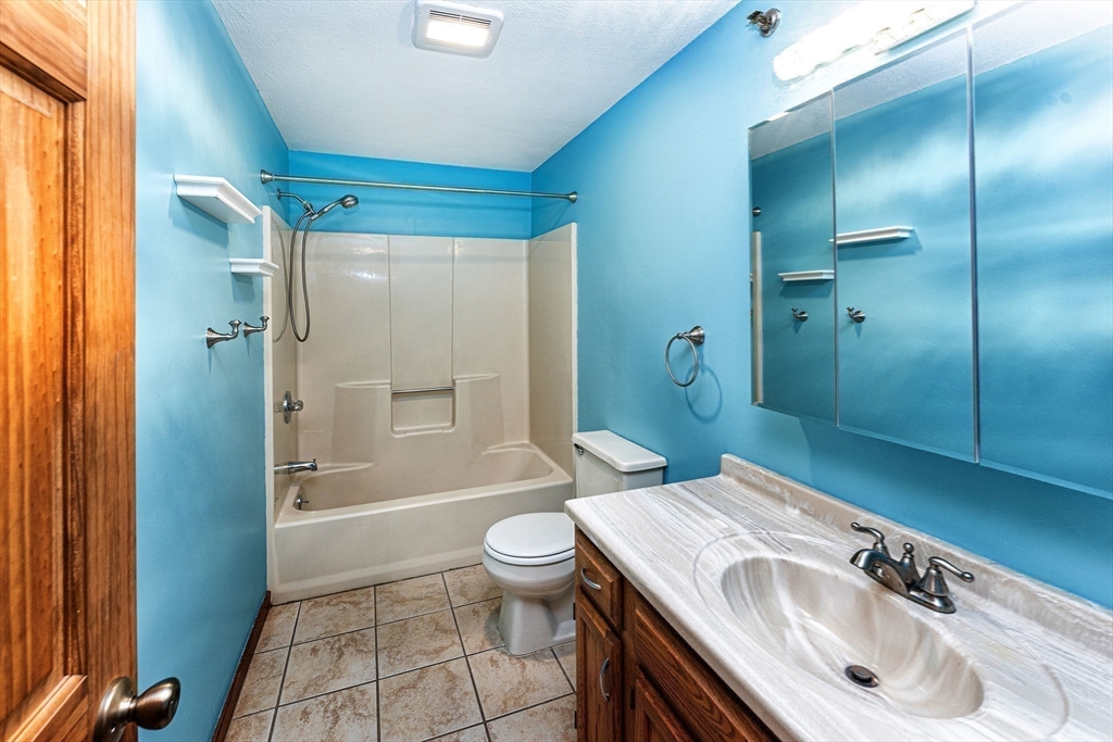 70 West Meadow Road, Unit 24 Haverhill, MA 01832 - Photo 25 of 39 Gallery Image 25