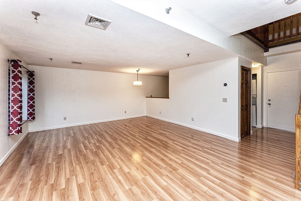 70 West Meadow Road, Unit 24 Haverhill, MA 01832 - Photo 8 of 39 Gallery Image 8