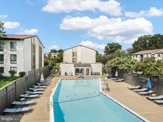 $360,000 | 611 Center Street, Unit 104, Herndon, VA 20170