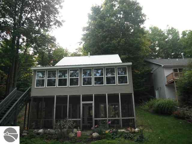 19556 Pleasantview Road Lake Ann, MI 49650 - Photo 2 of 18 1731132-1.JPG
