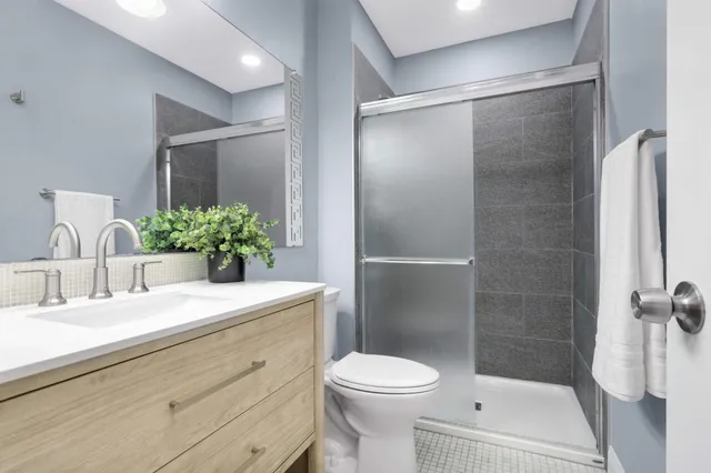 $285,000 | 3650 Gettysburg Avenue South, Unit 100, St. Louis Park, MN 55426