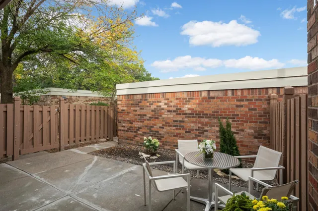 $285,000 | 3650 Gettysburg Avenue South, Unit 100, St. Louis Park, MN 55426