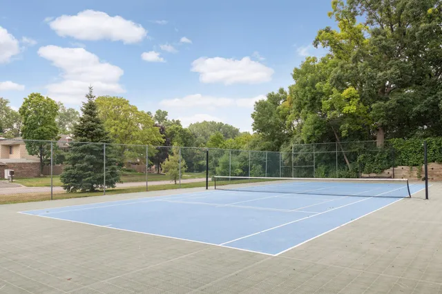 $285,000 | 3650 Gettysburg Avenue South, Unit 100, St. Louis Park, MN 55426