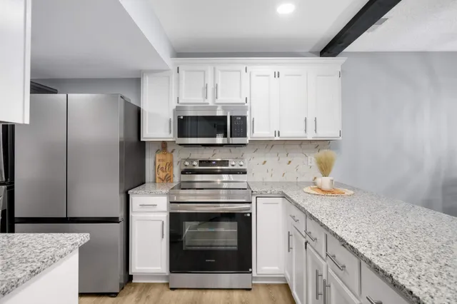 $285,000 | 3650 Gettysburg Avenue South, Unit 100, St. Louis Park, MN 55426