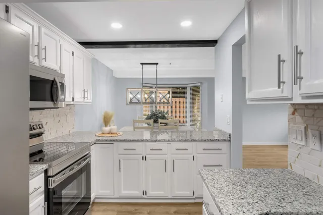 $285,000 | 3650 Gettysburg Avenue South, Unit 100, St. Louis Park, MN 55426