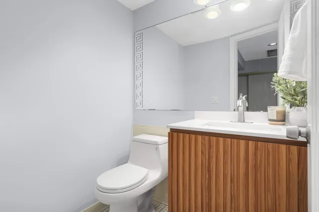 $285,000 | 3650 Gettysburg Avenue South, Unit 100, St. Louis Park, MN 55426