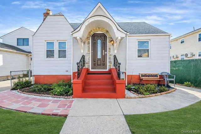 $767,000 | 167-36 145th Drive | Springfield Gardens