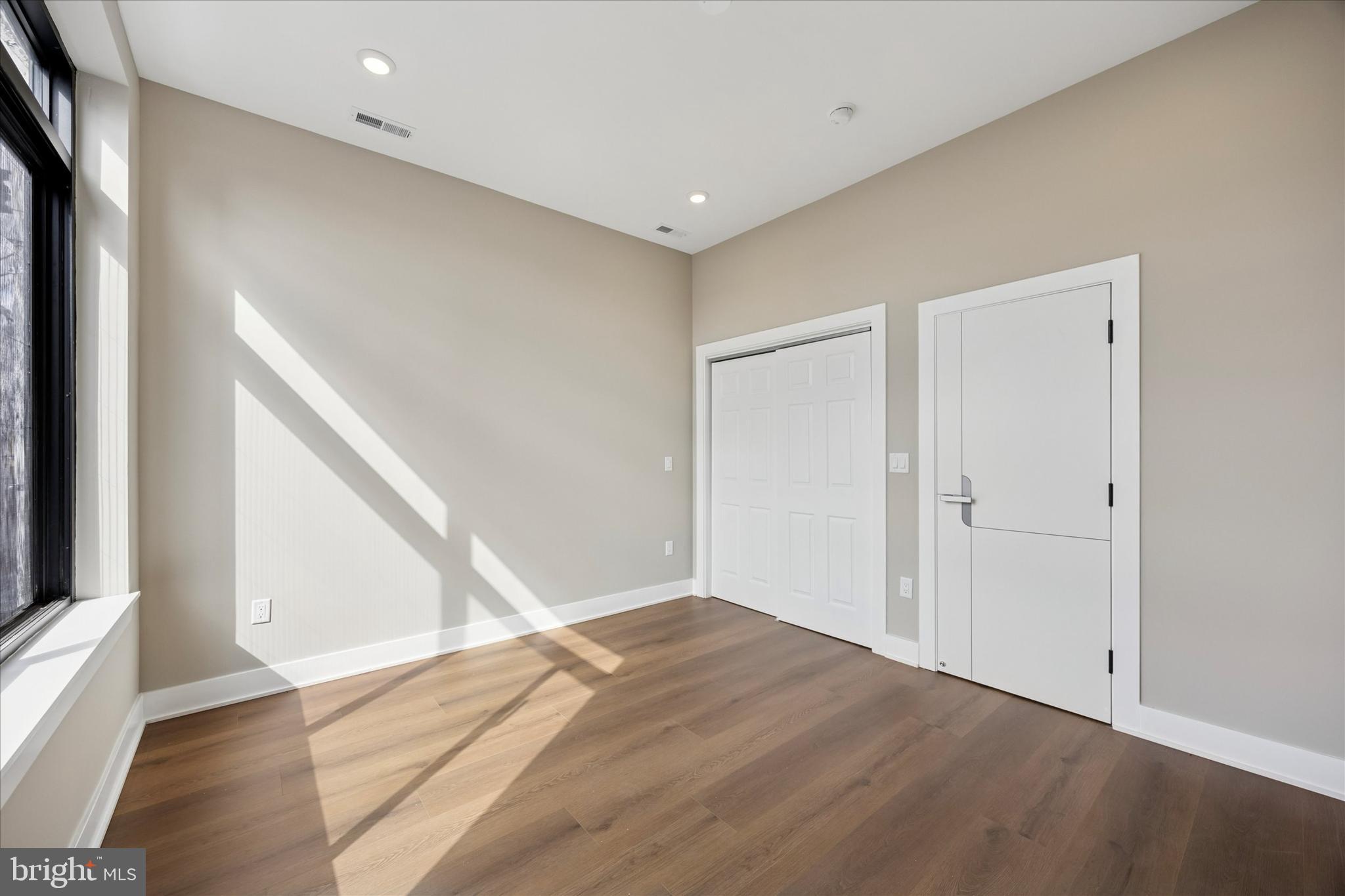 523 Gerritt Street Philadelphia, PA 19147 - Photo 21 of 35 a view of empty room