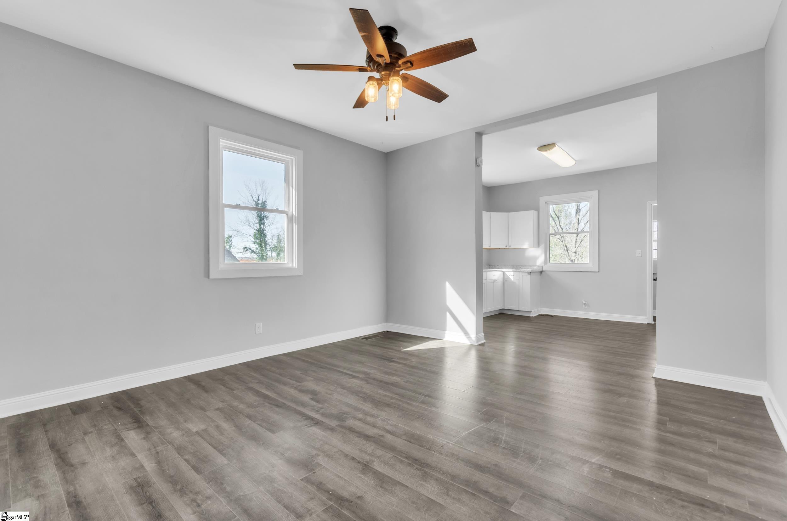 8240 2nd Street Boiling Springs, SC 29316 - Photo 3 of 24 Gallery Image 3