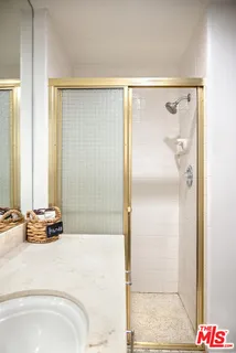 $845,000 | 7259 Hillside Avenue, Unit 202, Los Angeles, CA 90046