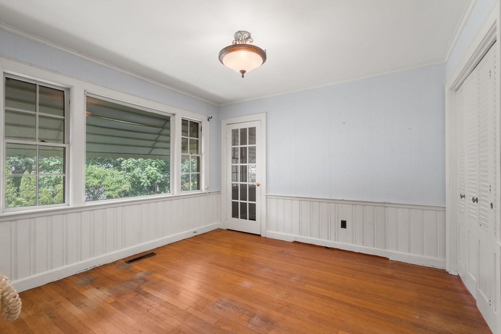 3 Pall Mall Walpole, MA 02032 - Photo 13 of 42