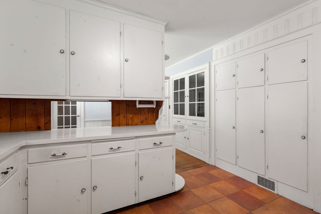 3 Pall Mall Walpole, MA 02032 - Photo 19 of 42