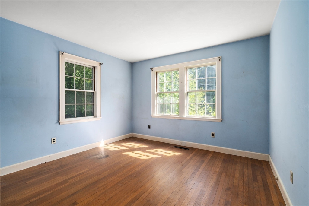 3 Pall Mall Walpole, MA 02032 - Photo 23 of 42