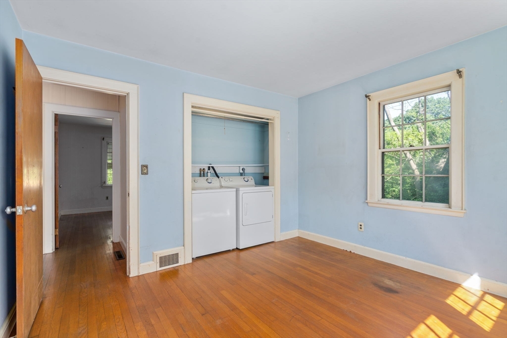 3 Pall Mall Walpole, MA 02032 - Photo 24 of 42