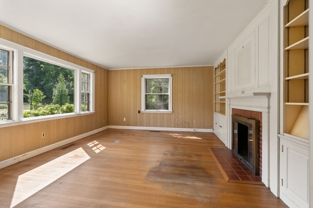 3 Pall Mall Walpole, MA 02032 - Photo 7 of 42