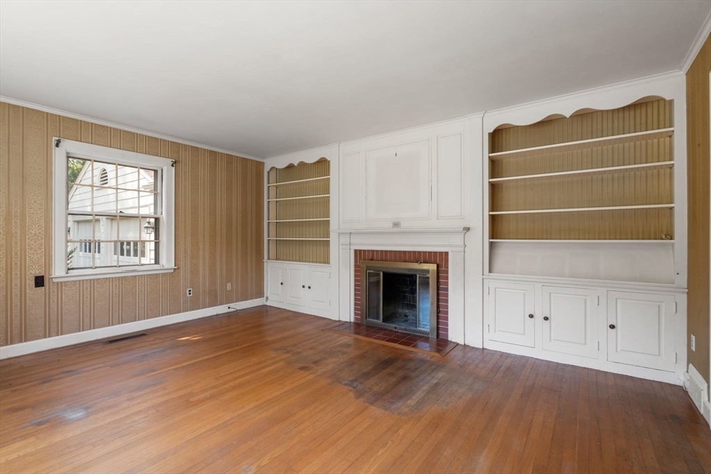 3 Pall Mall Walpole, MA 02032 - Photo 10 of 42