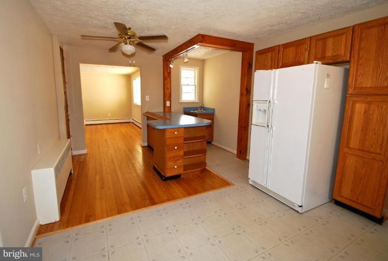 19289 Gleedsville Road Leesburg, VA 20175 - Photo 12 of 29 Kitchen #3