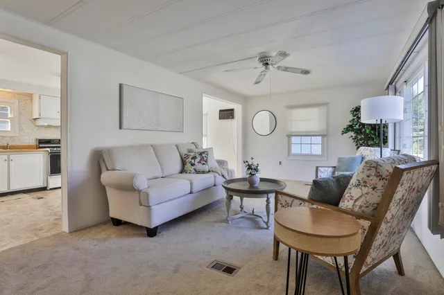 $199,000 | 19 A Winter Street, Salem, NH 03079