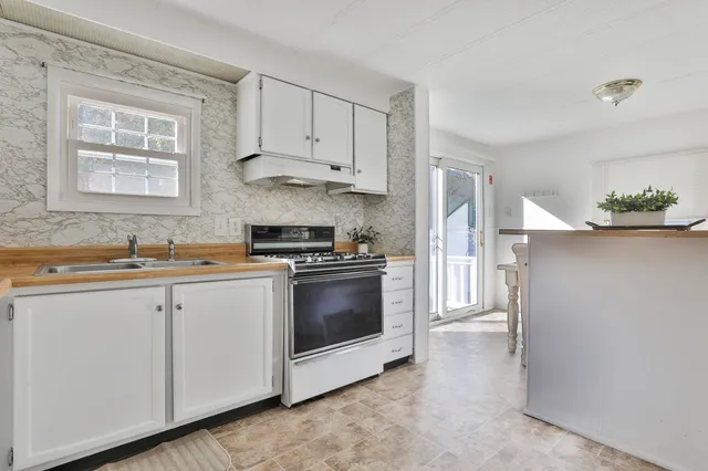 $199,000 | 19 A Winter Street, Salem, NH 03079