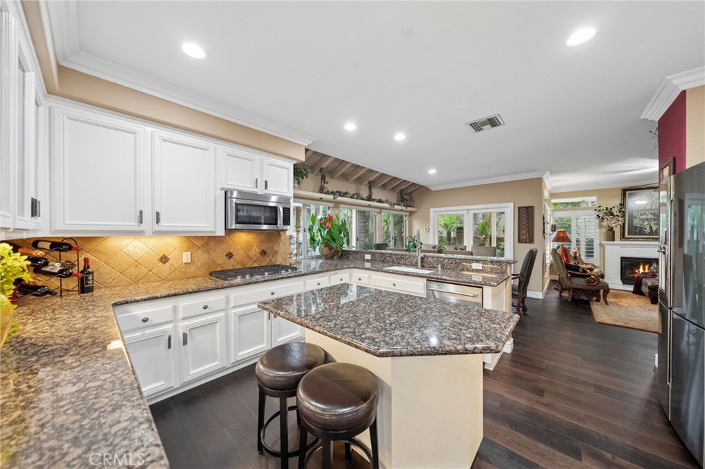 41776 Vía Balderama Temecula, CA 92592 - Photo 22 of 69