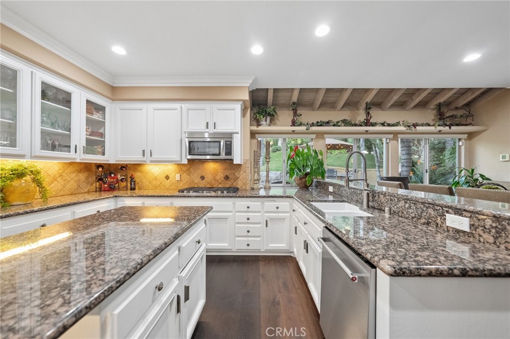 41776 Vía Balderama Temecula, CA 92592 - Photo 23 of 69