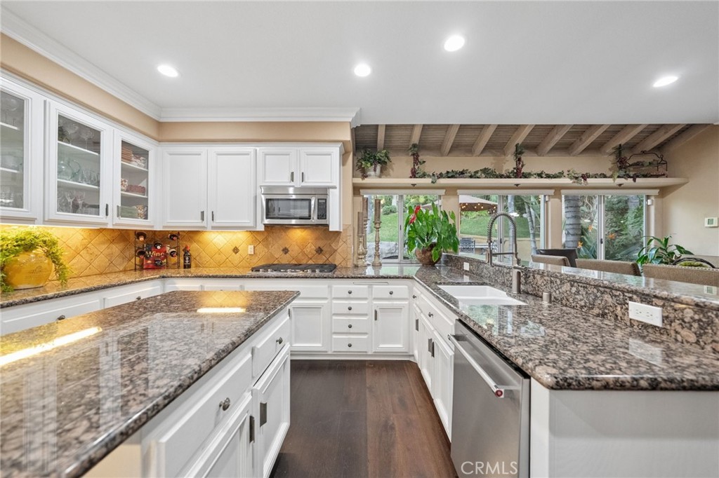 41776 Vía Balderama Temecula, CA 92592 - Photo 26 of 77