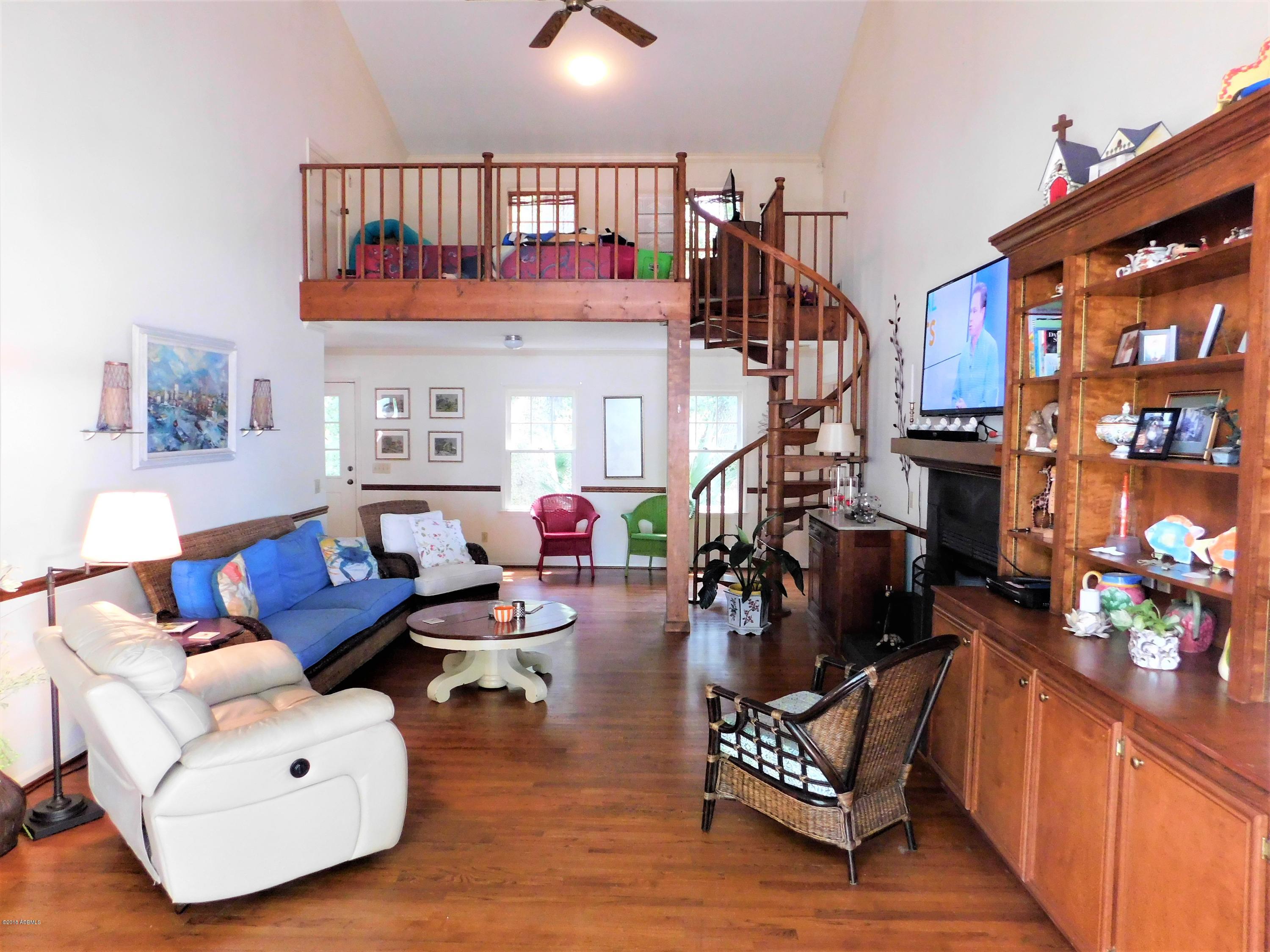 84 Bay Point Road St. Helena Island, SC 29920 - Photo 8 of 45 Living area