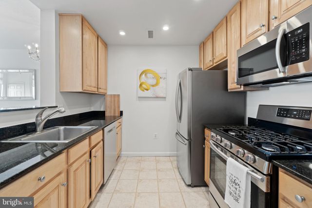 $511,000 | 11710 Old Georgetown Road, Unit 1412, Rockville, MD 20852