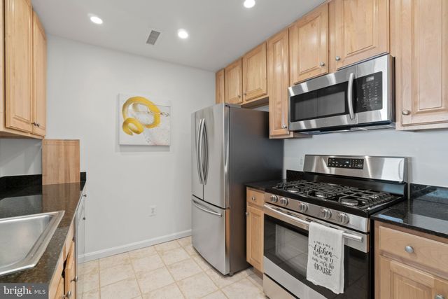 $511,000 | 11710 Old Georgetown Road, Unit 1412, Rockville, MD 20852