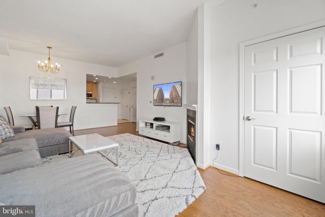 $511,000 | 11710 Old Georgetown Road, Unit 1412, Rockville, MD 20852