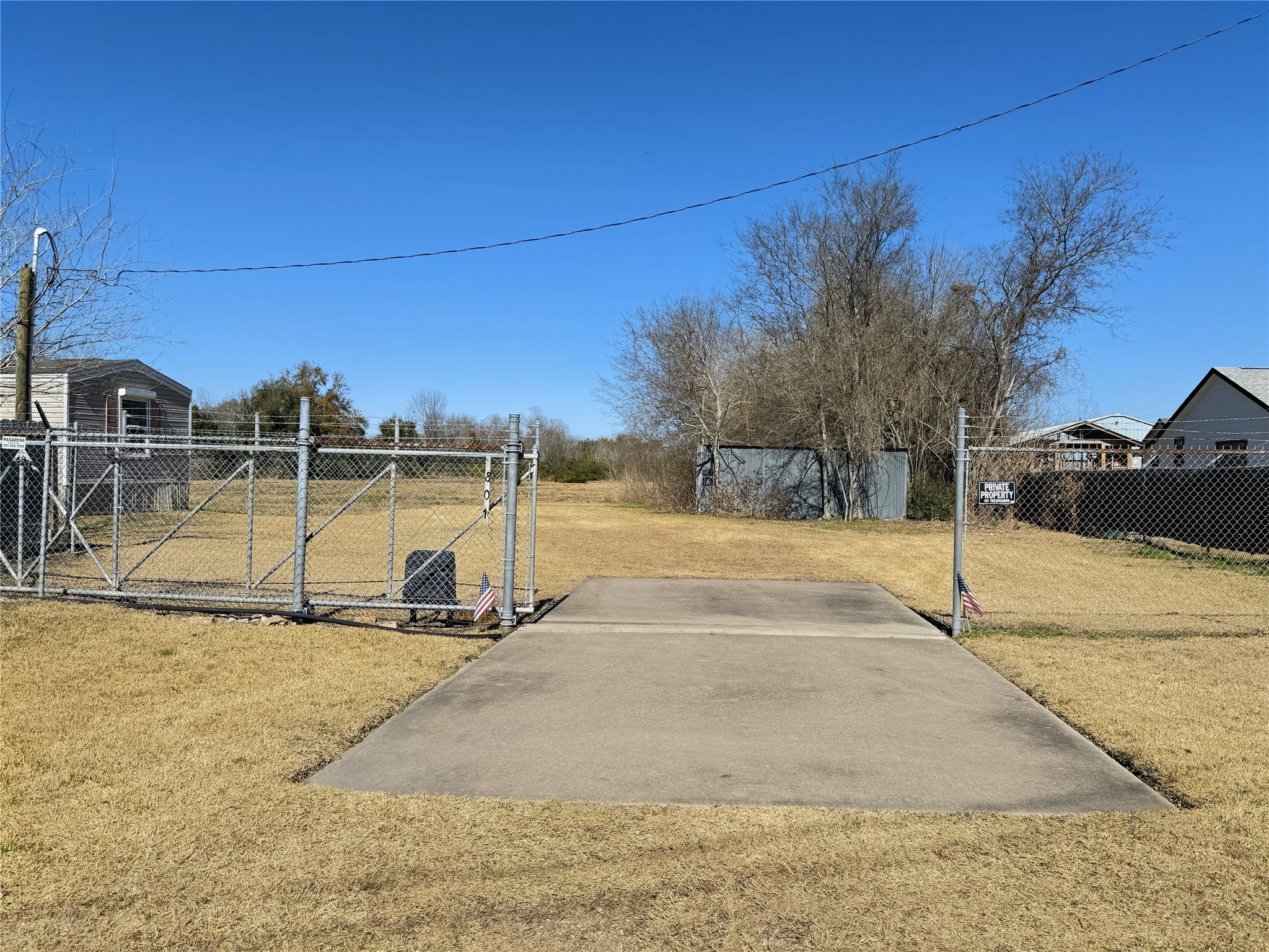 801 Genoa Red Bluff Road Pasadena, TX 77504 - Photo 8 of 32 Welcome Home with 60 ft road frontage