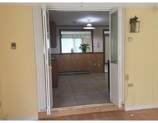 27 Lee Road Deerfield, MA 01373 - Photo 6 of 26 Gallery Image 6