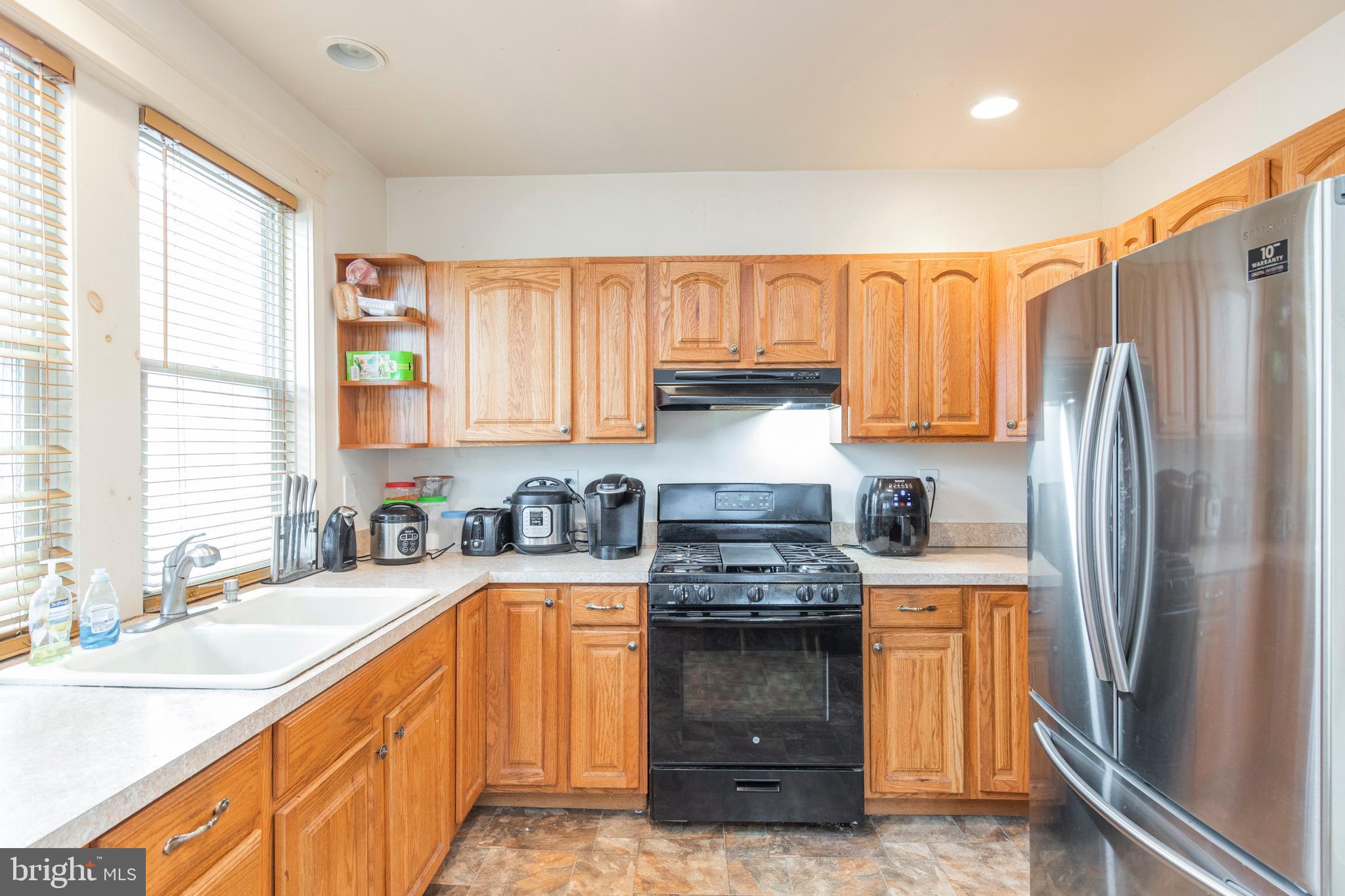 299 Sanford Road Upper Darby, PA 19082 - Photo 11 of 35 Newer Fridge