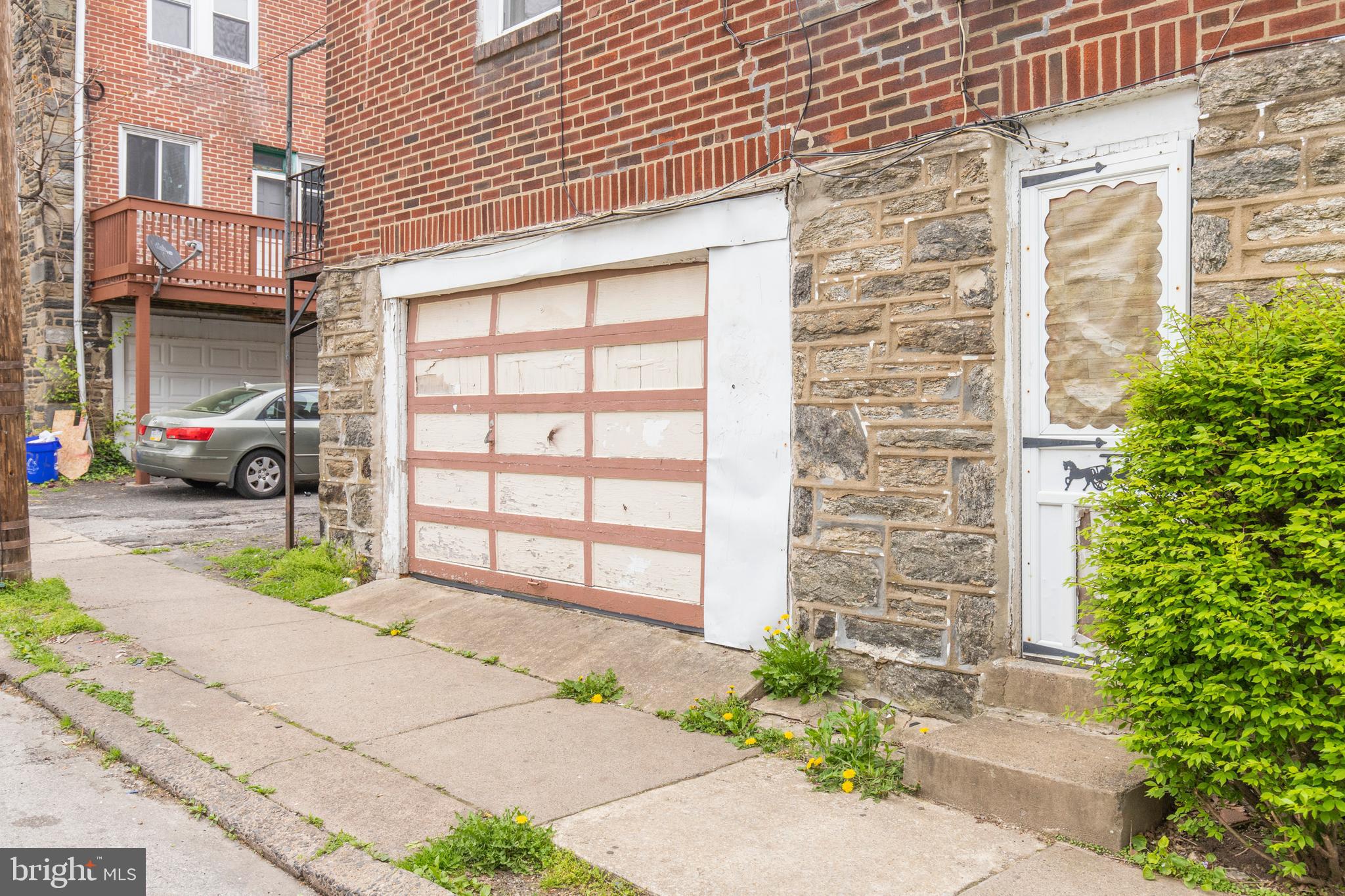 299 Sanford Road Upper Darby, PA 19082 - Photo 26 of 35 Built in Garage