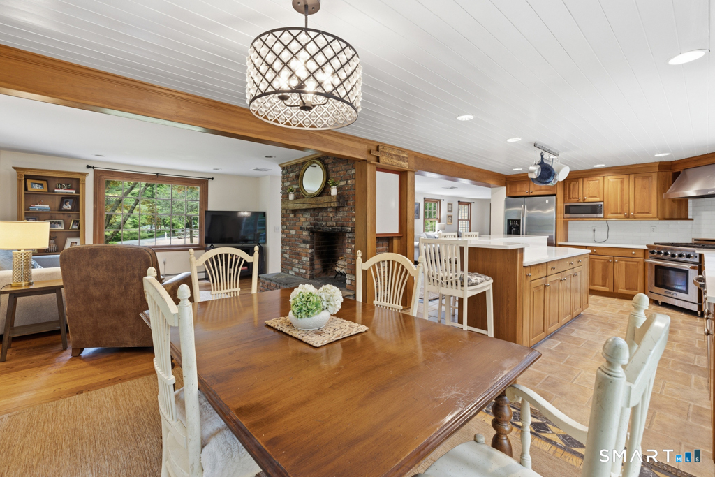 76 Pocahontas Road Redding, CT 06896 - Photo 10 of 32